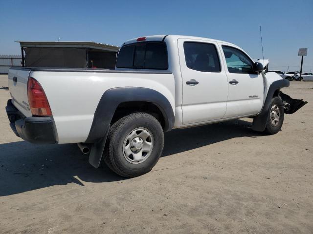 3TMJU4GN0FM189806 - 2015 TOYOTA TACOMA DOUBLE CAB PRERUNNER WHITE photo 3