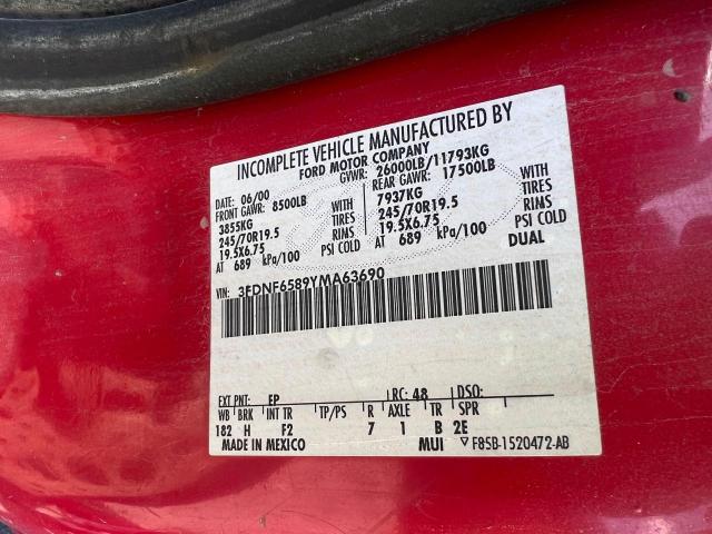 3FDNF6589YMA63690 - 2000 FORD F650 SUPER DUTY RED photo 10