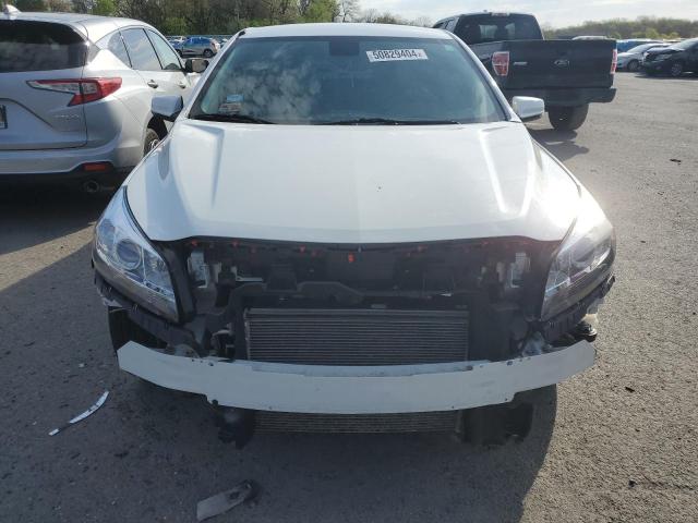 1G11C5SA5GF135604 - 2016 CHEVROLET MALIBU LIM LT WHITE photo 5