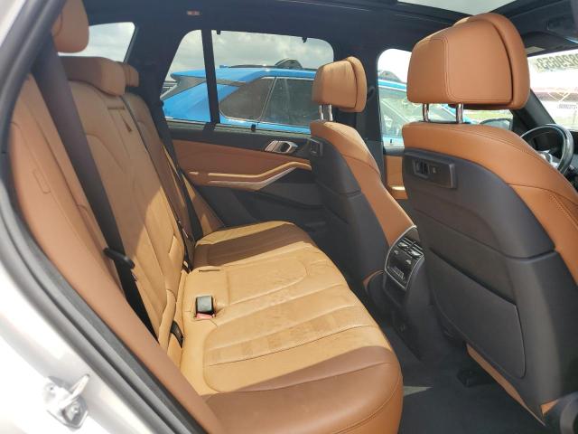 5UXCR4C0XM9G94852 - 2021 BMW X5 SDRIVE 40I WHITE photo 11