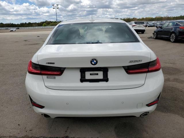 3MW5R7J08L8B15309 - 2020 BMW 330XI WHITE photo 6