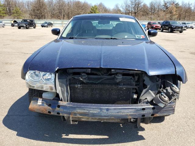 2C3JA53G85H569385 - 2005 CHRYSLER 300 TOURING BLUE photo 5