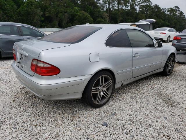 WDBLJ65G82T122575 - 2002 MERCEDES-BENZ CLK 320 SILVER photo 3