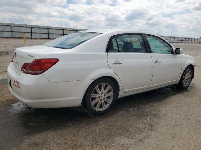 4T1BK36B38U296130 - 2008 TOYOTA AVALON XL WHITE photo 3