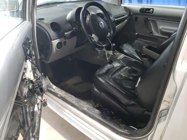 3VWDD21C5YM495182 - 2000 VOLKSWAGEN NEW BEETLE GLX 银色 照片 8