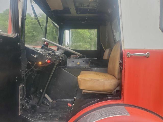 MB685FC1137 - 1977 MACK 400 RED photo 5