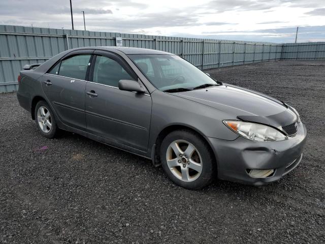 4T1BE32K15U587895 - 2005 TOYOTA CAMRY LE GRAY photo 4