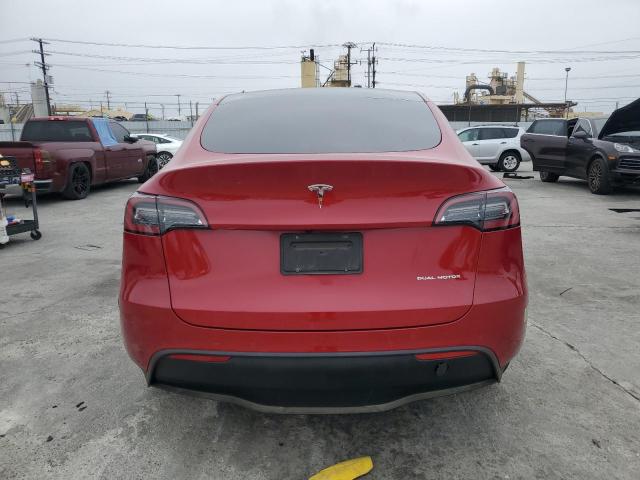 7SAYGDEE1NF350369 - 2022 TESLA MODEL Y RED photo 6