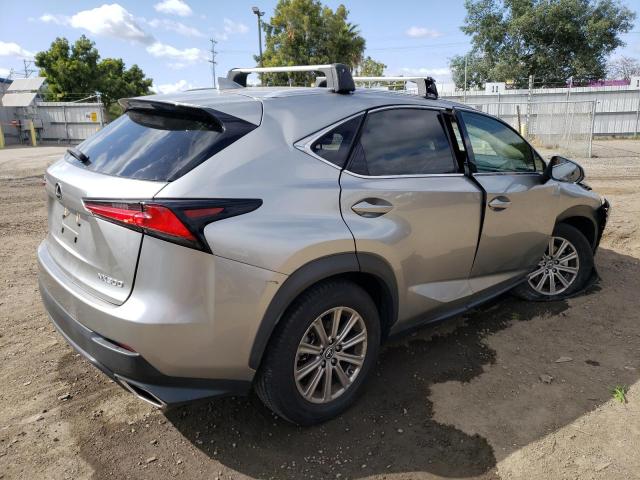 JTJYARBZ3J2108003 - 2018 LEXUS NX 300 BASE ვერცხლისფერი ფოტო 3
