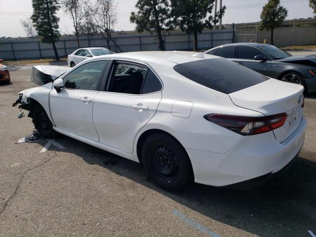 4T1C31AK2NU573018 - 2022 TOYOTA CAMRY LE WHITE photo 2