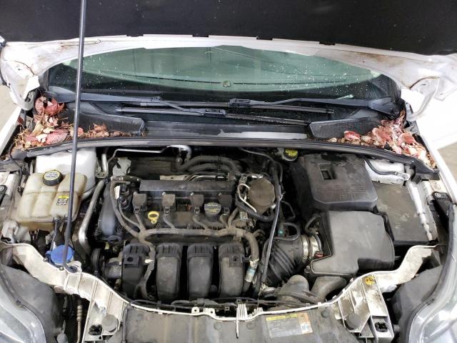 1FAHP3N28CL237483 - 2012 FORD FOCUS TITANIUM WHITE photo 11