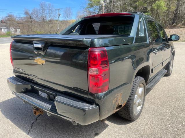 3GNTKFE78DG205879 - 2013 CHEVROLET AVALANCHE LT GREEN photo 4