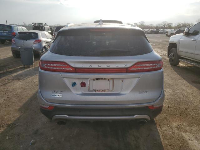5LMCJ2C97HUL14371 - 2017 LINCOLN MKC SELECT SILVER photo 6