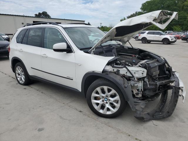 5UXZV4C56D0G51860 - 2013 BMW X5 XDRIVE35I WHITE photo 4