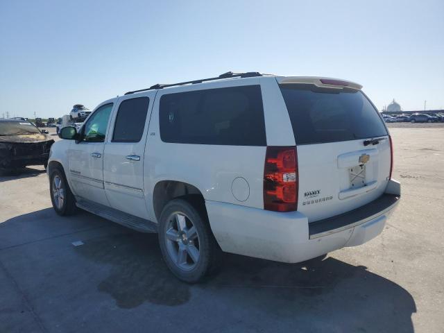 1GNSCKE09CR217025 - 2012 CHEVROLET SUBURBAN C1500 LTZ WHITE photo 2