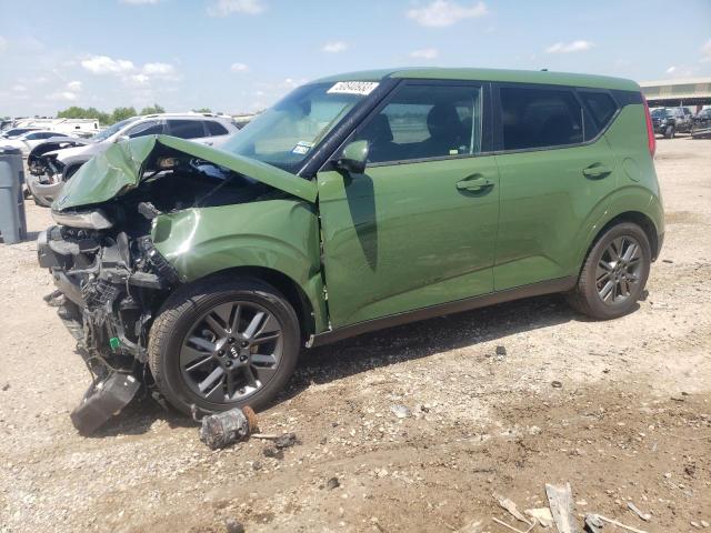 KNDJ33AUXL7043318 - 2020 KIA SOUL EX GREEN photo 1