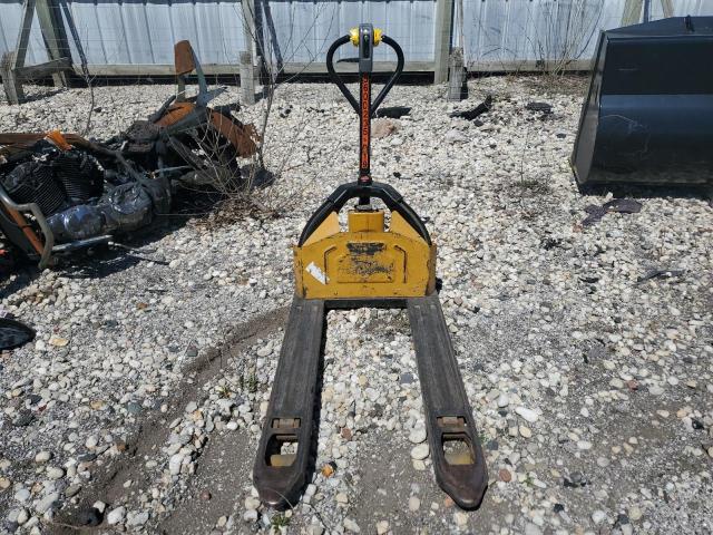 727202136 - 2019 BHNW PALLETJACK TWO TONE photo 9