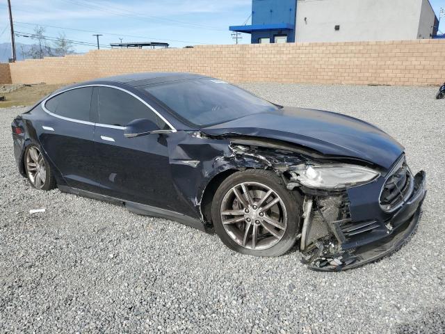 5YJSA1H18EFP54118 - 2014 TESLA MODEL S ლურჯი ფოტო 4