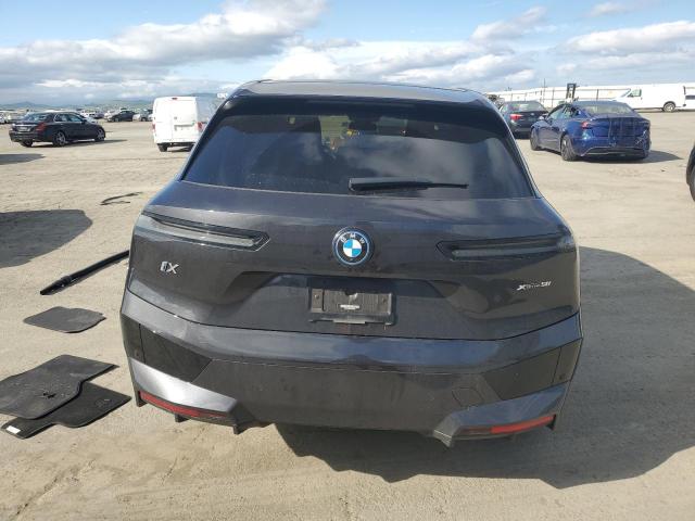 WB523CF00RCN44708 - 2024 BMW IX XDRIVE50 GRAY photo 6