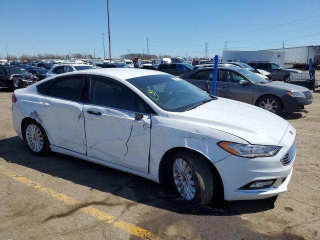 3FA6P0LU6HR344650 - 2017 FORD FUSION SE HYBRID WHITE photo 4