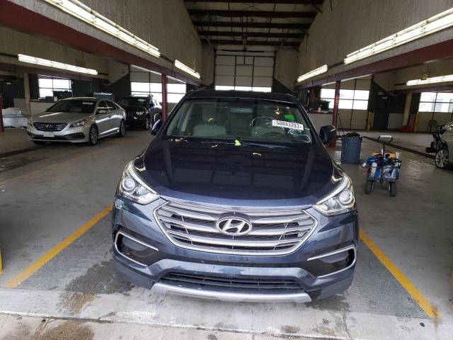 5NMZT3LB2HH011333 - 2017 HYUNDAI SANTA FE S BLUE photo 5