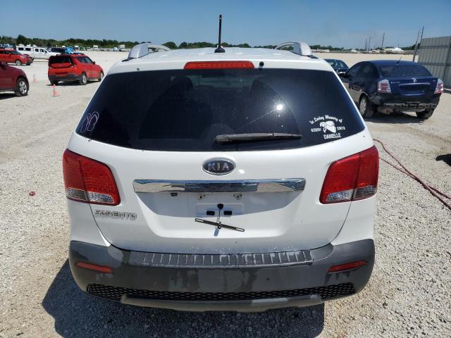 5XYKT3A64DG404794 - 2013 KIA SORENTO LX WHITE photo 6