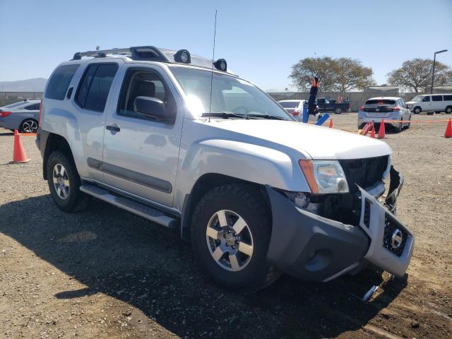 5N1AN0NW9DN824425 - 2013 NISSAN XTERRA X SILVER photo 4