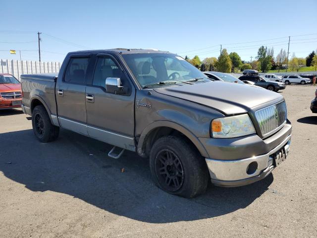 5LTPW18516FJ16913 - 2006 LINCOLN MARK LT GRAY photo 4