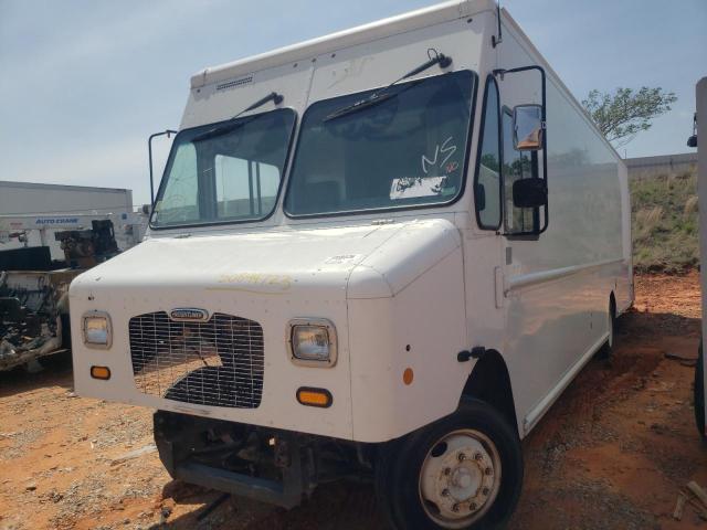 4UZAC3DV0CCBT7153 - 2012 FREIGHTLINER CHASSIS M LINE WALK-IN VAN WHITE photo 1