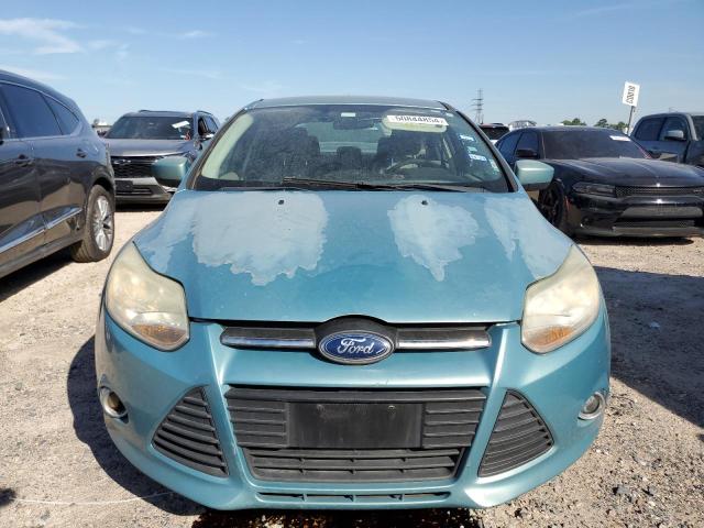 1FAHP3F21CL107043 - 2012 FORD FOCUS SE BLUE photo 5