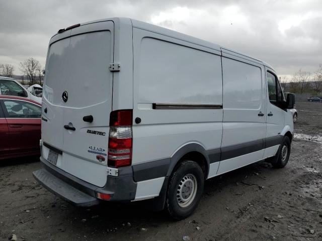 WD3PE7CC6C5622277 - 2012 MERCEDES-BENZ SPRINTER 2500 WHITE photo 3