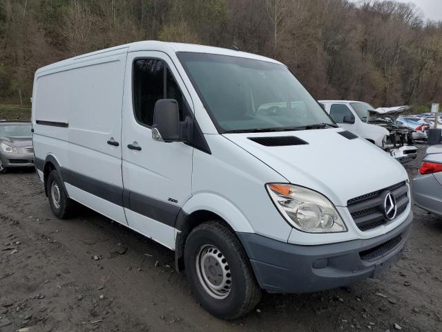 WD3PE7CC6C5622277 - 2012 MERCEDES-BENZ SPRINTER 2500 WHITE photo 4