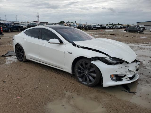5YJSA1E22LF396153 - 2020 TESLA MODEL S WHITE photo 4