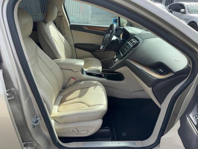 5LMCJ2D92HUL45221 - 2017 LINCOLN MKC SELECT Թուխ լուսանկար 7