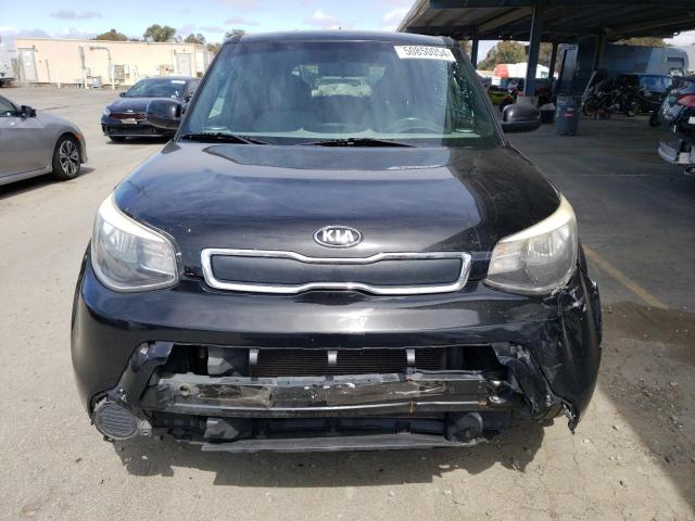 KNDJN2A25G7287256 - 2016 KIA SOUL BLACK photo 5