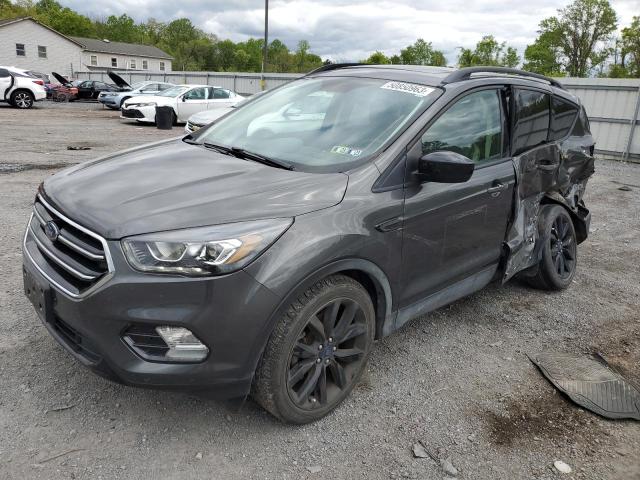 1FMCU9GD3JUD35029 - 2018 FORD ESCAPE SE GRAY photo 1
