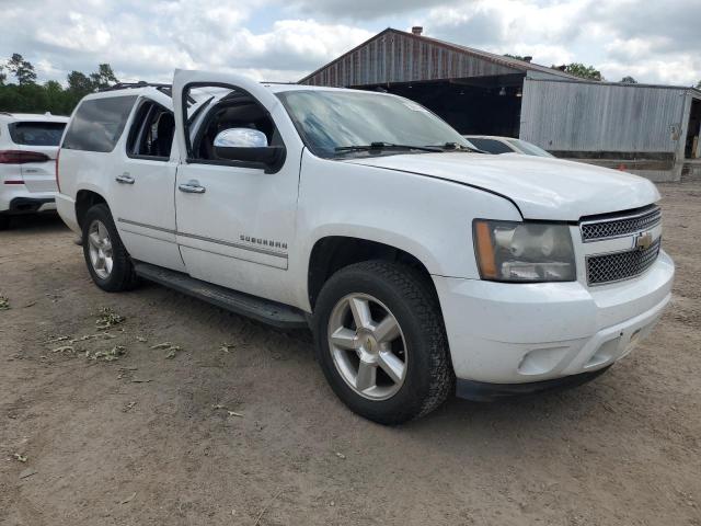 1GNSCKE0XBR353856 - 2011 CHEVROLET SUBURBAN C1500 LTZ WHITE photo 4