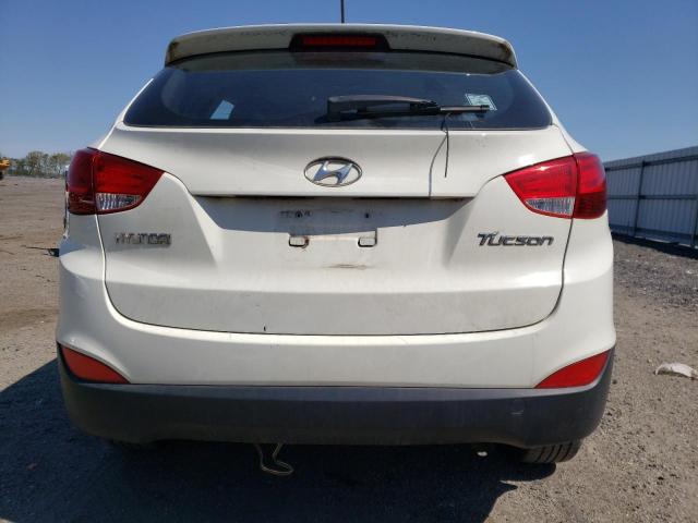 KM8JT3AC5AU069701 - 2010 HYUNDAI TUCSON GLS WHITE photo 6