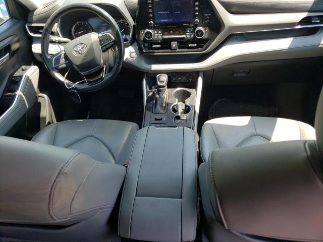5TDGZRBH0MS100839 - 2021 TOYOTA HIGHLANDER XLE BLACK photo 8