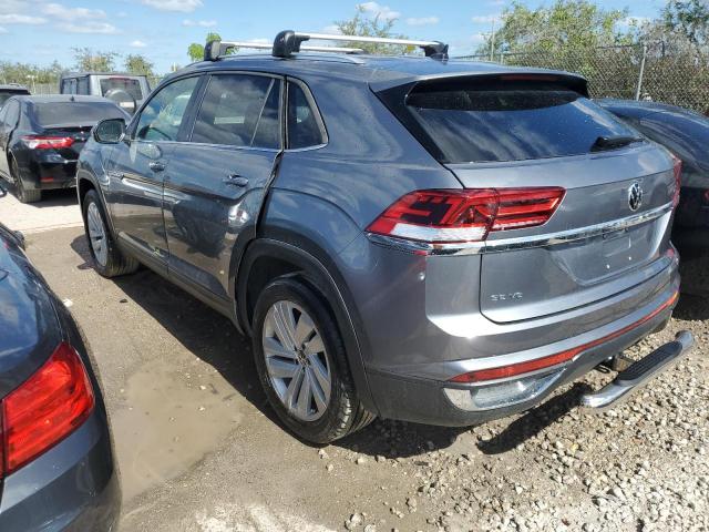 1V2WE2CA5PC215747 - 2023 VOLKSWAGEN ATLAS CROS SE GRAY photo 2