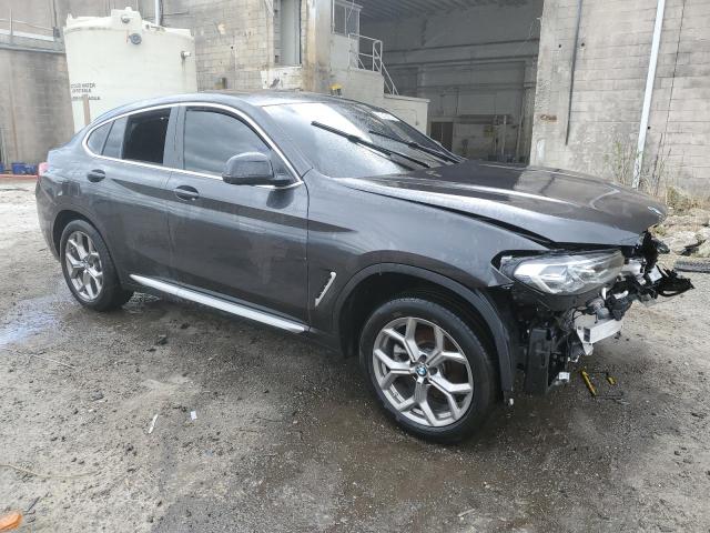 5UX33DT03P9T29819 - 2023 BMW X4 XDRIVE30I BLACK photo 4