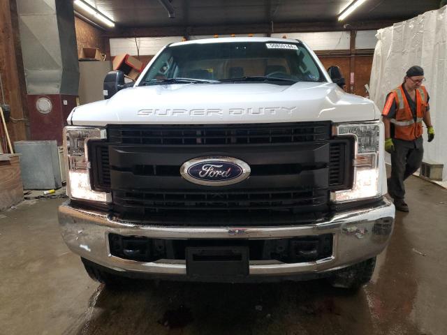 1FTRF3B60HEC75262 - 2017 FORD F350 SUPER DUTY WHITE photo 5