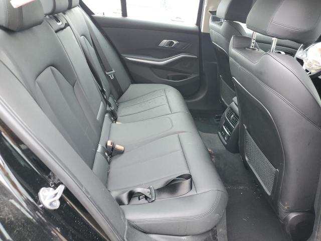 3MW5R7J56K8A04915 - 2019 BMW 330XI შავი ფოტო 10