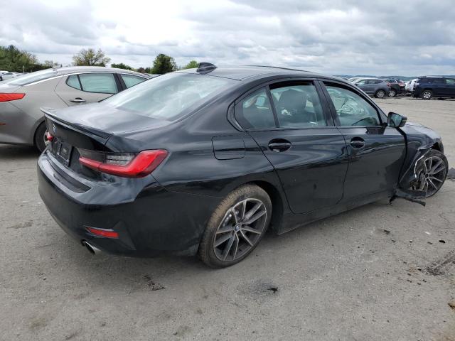 3MW5R7J56K8A04915 - 2019 BMW 330XI შავი ფოტო 3