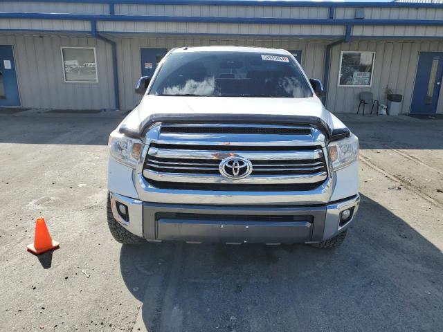 5TFAY5F1XGX495321 - 2016 TOYOTA TUNDRA CREWMAX 1794 WHITE photo 5