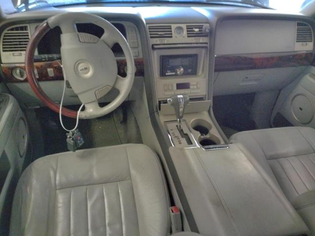 5LMFU28535LJ21520 - 2005 LINCOLN NAVIGATOR 黑色 照片 8