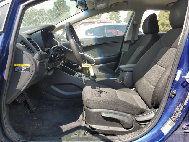 3KPFK4A76HE037435 - 2017 KIA FORTE LX BLUE photo 7