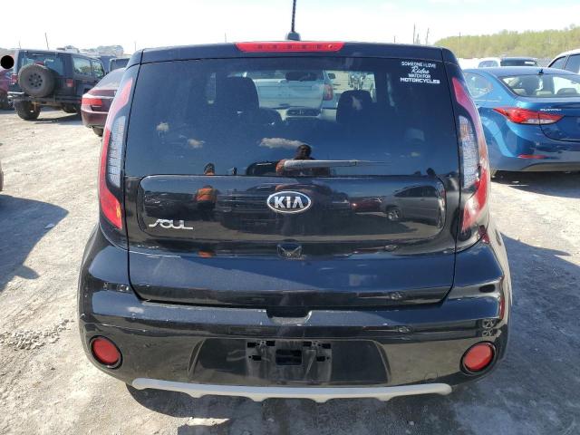 KNDJP3A52K7010163 - 2019 KIA SOUL + BLACK photo 6