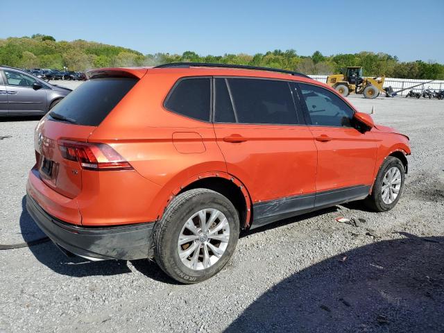 3VV1B7AX1JM123390 - 2018 VOLKSWAGEN TIGUAN S ORANGE photo 3