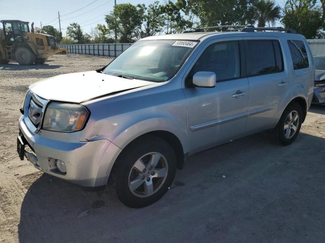 5FNYF3H53BB058398 - 2011 HONDA PILOT EXL SILVER photo 1